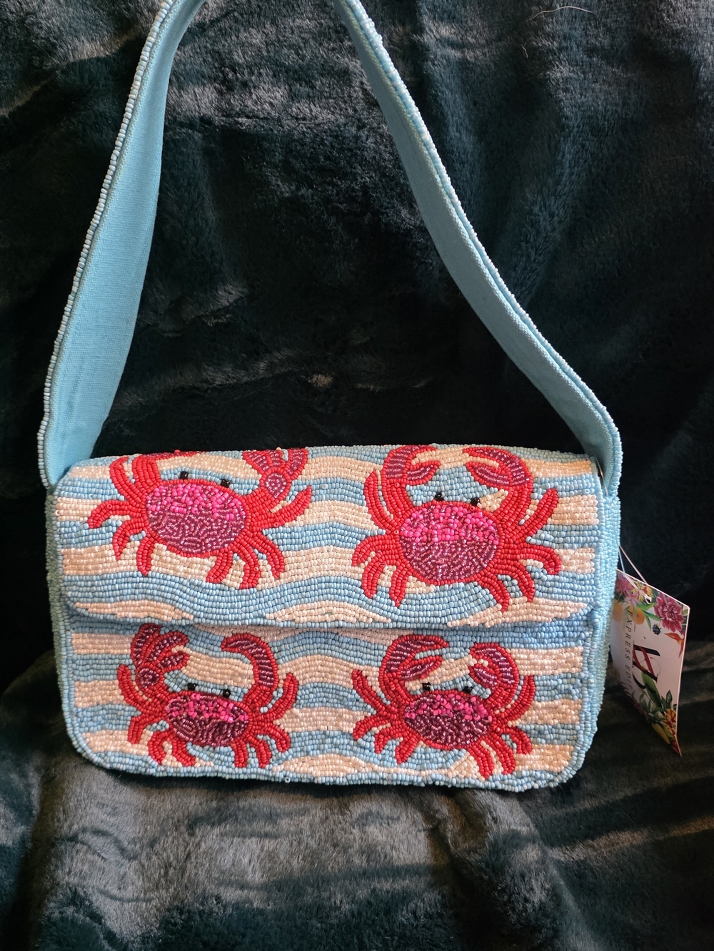 Beaded Crab Motif Shoulder Bag in Light Blue and Red - Picture 4 of 9